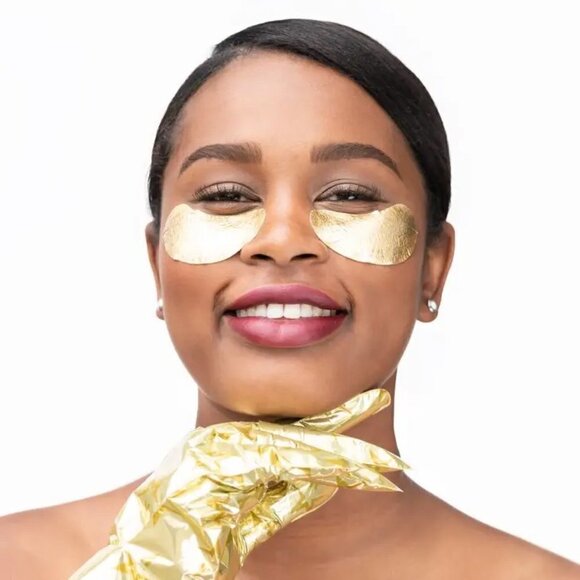 2 Pack The Gold Mask Hand Revitalizing Foil Mask Gloves - Picture 3 of 5